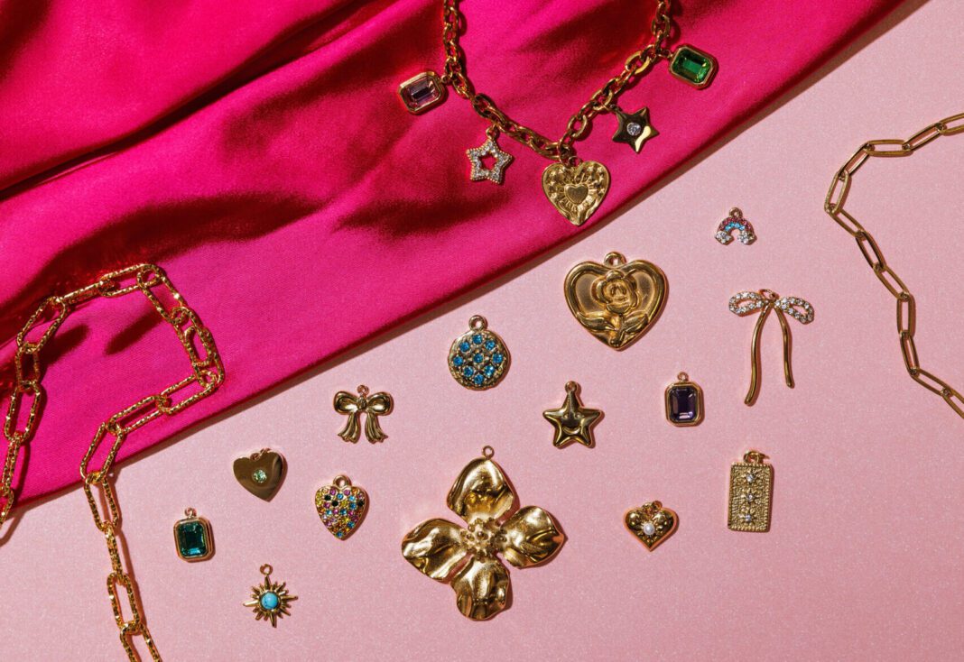 225-CharmBracelets-Grace_017-scaled-e1734362968768