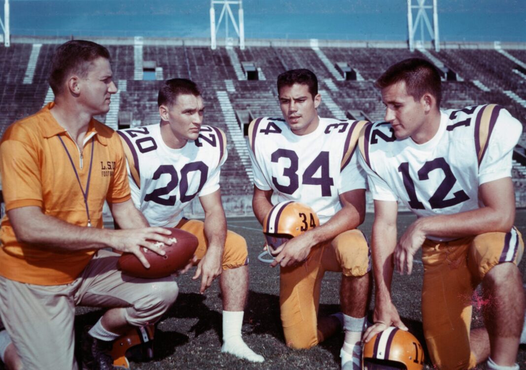 coachpauldietzel-billycannon-johnnyrobinson-warrenrabb-1958-1536x1082